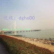ǻ